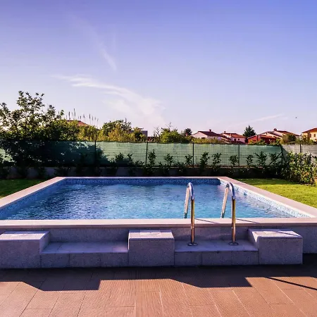 Holiday home Lovely Holiday Home In Fazana With Swimming Pool *