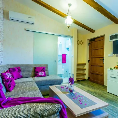 Lovely Holiday Home In Fazana With Swimming Pool Holiday home Stinjan
